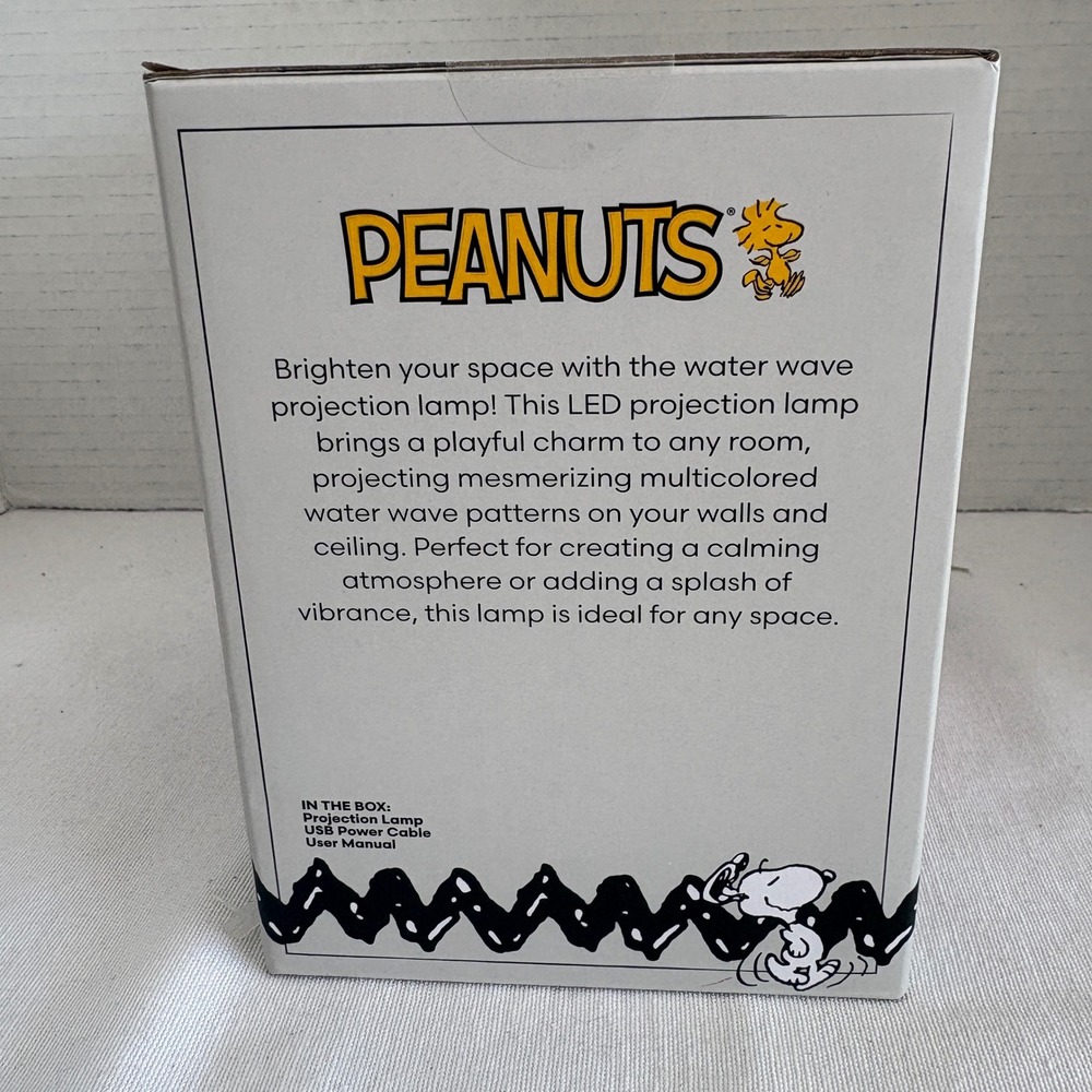 Peanuts Snoopy LED Projection Lamp USB Powered Water Wave Multi-Color Light New - Picture 4 of 8